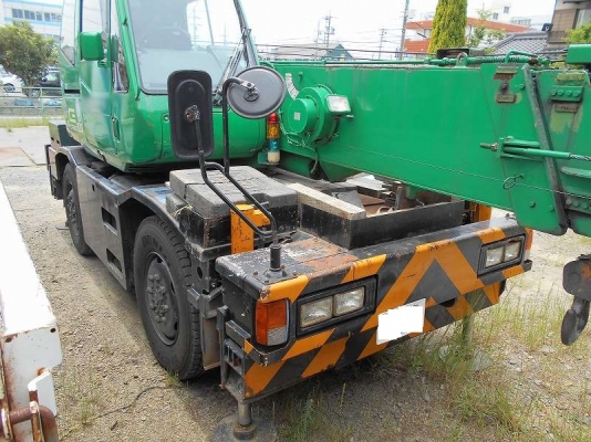 รถขุด 13 ตัน KOBELCO SK135SR-1ES YY04 มือสองญี่ปุ่น