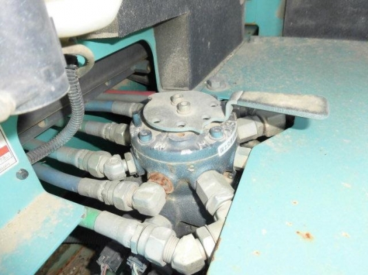 รถขุดKOBELCO รุ่น SK200-8 YN11ถึงไทยเร็วๆนี้คับ รถขุดKOBELCO รุ่น SK200-8 YN11ถึงไทยเร็วๆนี้คับ