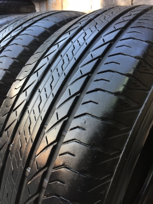 ยาง Bridgstone 245-70-16 ปี 15 ครบชุด 4 เส้น 5000  สวยๆไม่บวมไม่กินข้างดอกยางเหลือเยอะเอาไปวิ่งกันใด้อีกยาวค่ะ