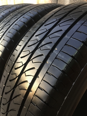 ยาง Firestone 215-65-16 ปี 16 ครบชุด 4 เส้น 5500  สวยๆไม่บวมไม่กินข้างดอกยางเหลือเยอะเอาไปวิ่งกันใด้อีกยาวค่ะ