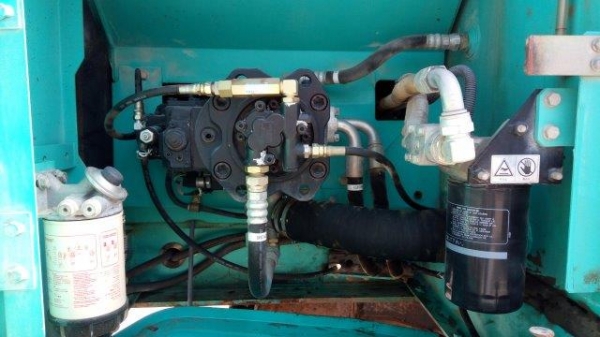 รถขุด 10 ตัน KOBELCO SK100-3 M5SUPER มีใบมีด มือสองญี่ปุ่น