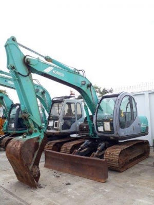 รถขุด 10 ตัน KOBELCO SK100-3 M5SUPER มีใบมีด มือสองญี่ปุ่น