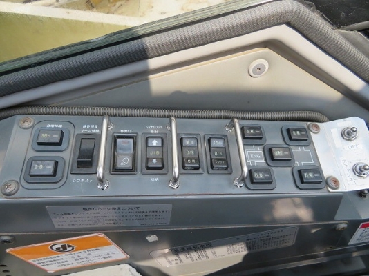 รถขุด 10 ตัน KOBELCO SK100-3 M5SUPER มีใบมีด มือสองญี่ปุ่น