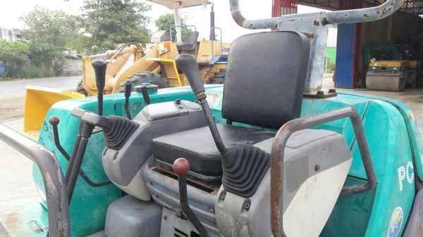 รถขุด Komatsu PC30-7 เก่าญี่ปุ่นแท้