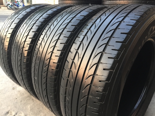 ยาง Goodyear 205-70-15 ปี 15 ครบชุด 4 เส้น 4500  สภาพสวยๆไม่บวมไม่กินข้าง ดอกยางเหลือเยอะเอาไปวิ่งกันใด้อีกยาวค่ะ