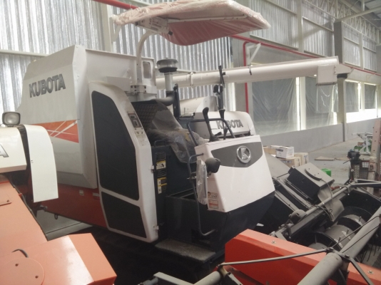 ขายรถเกี่ยวนวดข้าว Kubota DC-95GM ปรับสภาพให้พร้อมใช้งาน จัดไปลุยงานกันได้เลยครับ ขายรถเกี่ยวนวดข้าว Kubota DC-95GM ปรับสภาพให้พร้อมใช้งาน จัดไปลุยงานกันได้เลยครับ
