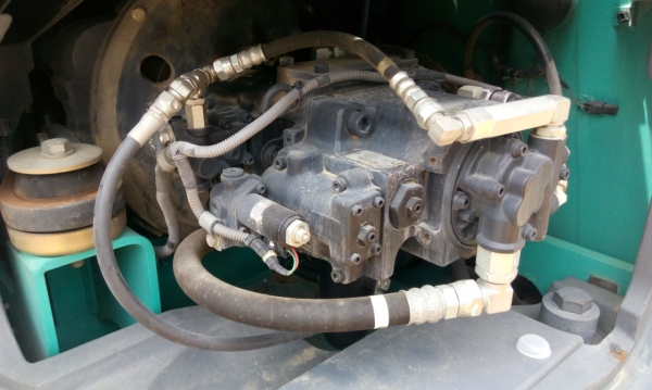 รถขุด KOBELCO SK120-3 M5 SUPER มีลายต่อหัวเจาะ มือสองญี่ปุ่น