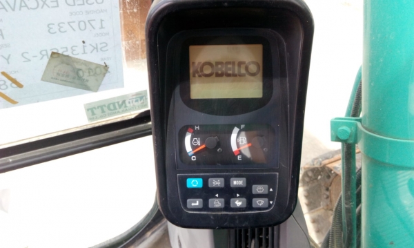 รถขุด KOBELCO SK120-3 M5 SUPER มีลายต่อหัวเจาะ มือสองญี่ปุ่น