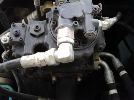 รถขุด KOBELCO SK120-3 M5 SUPER มีลายต่อหัวเจาะ มือสองญี่ปุ่น