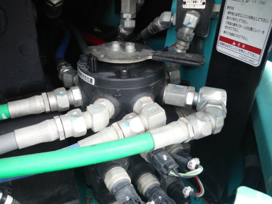 รถขุด KOBELCO SK120-3 M5 SUPER มีลายต่อหัวเจาะ มือสองญี่ปุ่น