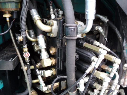 รถขุด KOBELCO SK120-3 M5 SUPER มีลายต่อหัวเจาะ มือสองญี่ปุ่น