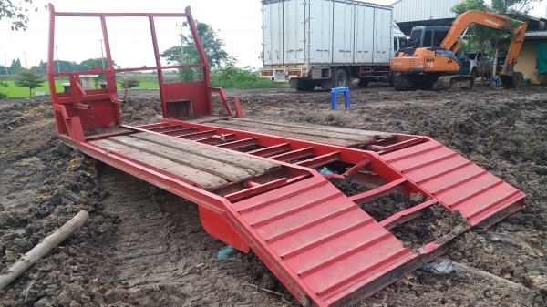 ขายพื้นเทเลอร์ ใส่6ล้อ สภาพสวยต่อมาใหม่