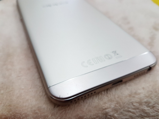 OPPO F1s สีทอง จอติดฟีล์มแล้ว มีประกันศูนย์ ที่ชาร์ทแท้ ส่งฟรี