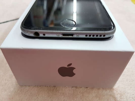 iphone 6S 64GB มีที่ชาร์ท หูฟัง กล่อง ครบ สภาพดี มีประกันศูนย์ กันยา60 ส่งฟรี