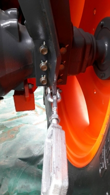 KUBOTA  L 4708 SP (4WD)  2 เพลา   สภาพใหม่สวยๆ   ชั่วโมงใช้   งานน้อย  สีเดิมทั้งคัน  พร้อมชุดใบมีดดันหน้า  และผาน4