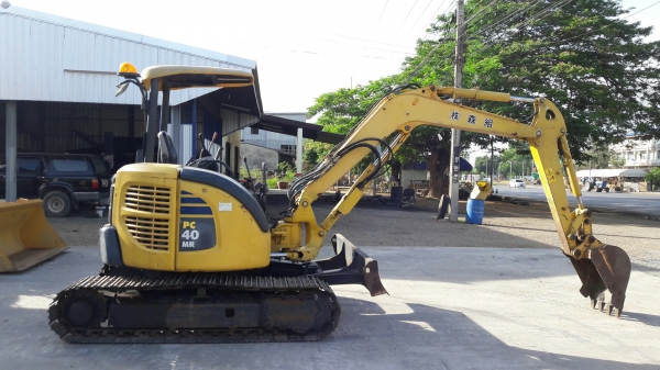 รถขุด Komatsu PC40MR-2 เก่าญี่ปุ่น