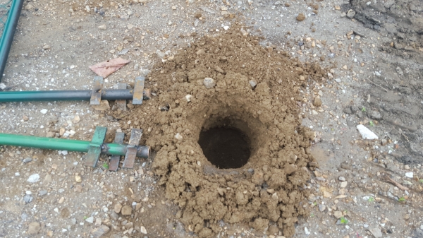 สนใจสว่านจาะดินโทรเลย087.5153660