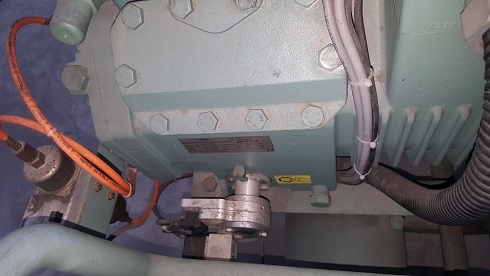 ขายคอมเพรสเซอร์ห้องเย็นบิทเซอร์ 12.2 แรงม้า 1 ชุด 280,000 บาท ขายคอมเพรสเซอร์ห้องเย็นบิทเซอร์ 12.2 แรงม้า 1 ชุด 280,000 บาท