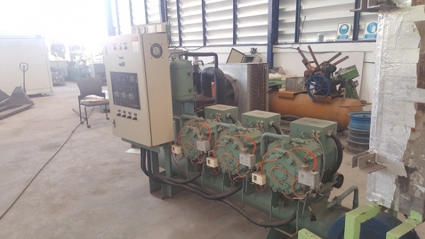 ขายคอมเพรสเซอร์ห้องเย็นบิทเซอร์ 12.2 แรงม้า 1 ชุด 280,000 บาท ขายคอมเพรสเซอร์ห้องเย็นบิทเซอร์ 12.2 แรงม้า 1 ชุด 280,000 บาท