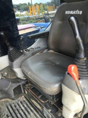 ขาย Komatsu 78uu-6 สภาพดี มีแอร์ในตัว ขาย Komatsu 78uu-6 สภาพดี มีแอร์ในตัว