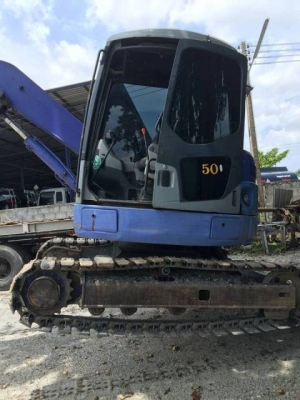 ขาย Komatsu 78uu-6 สภาพดี มีแอร์ในตัว ขาย Komatsu 78uu-6 สภาพดี มีแอร์ในตัว