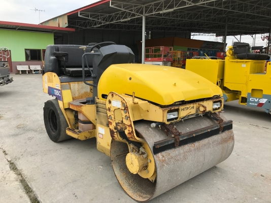 ขายรถบด3ตัน HITACHIรุ่นCC135นำเข้าญี่ปุ่นไม่เคยใช้งานในไทย หน้าเหล็กหลังยาง ขับ2เพลาเอวอ่อน เครื่องอีซูซุ3สูบ สภาพดีพร้อมใช้งาน มีให้เลือกหลายคันหลายขนาด
