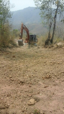 ขายรถแบคโฮว์ hitachi ex120-3 สภาพพร้อมใช้ ขาย 470,000 บาทติดต่อ ช่างจง โทร.087-9500282