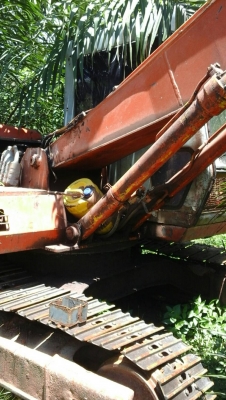 ขายรถแบคโฮว์ hitachi ex120-3 สภาพพร้อมใช้ ขาย 470,000 บาทติดต่อ ช่างจง โทร.087-9500282