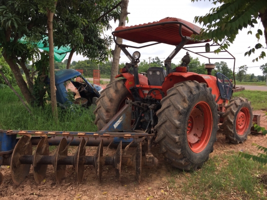 Kubota M7040 หาง7 ใบดัน เล่มพร้อม Kubota M7040 หาง7 ใบดัน เล่มพร้อม