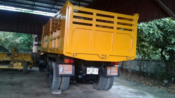 ขายรถดั้ม2เพลา TDเบรกใหญ่ เกียร์10สปีด ราคา800,000 สนใจโทร 090-8588220คุณนะ 093-3258446คุณบิว เว็บไซ ขายรถดั้ม2เพลา TDเบรกใหญ่ เกียร์10สปีด ราคา800,000 สนใจโทร 090-8588220คุณนะ 093-3258446คุณบิว เว็บไซ