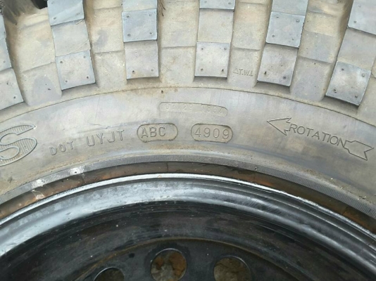 กะทะผ่า ET-45 ยาง Maxxis Trepador MT 37-12.5-17 กะทะผ่า ET-45 ยาง Maxxis Trepador MT 37-12.5-17
