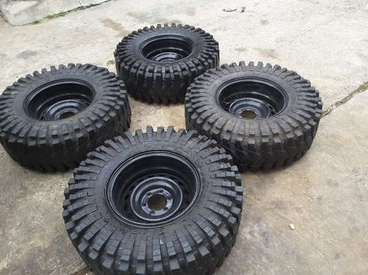 กะทะผ่า ET-45 ยาง Maxxis Trepador MT 37-12.5-17 กะทะผ่า ET-45 ยาง Maxxis Trepador MT 37-12.5-17