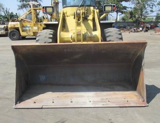 รถตักล้อยาง KOMATSU รุ่น WA 300-3