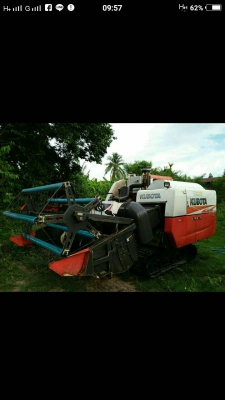 ขายรถเกี่ยวข้าว DC 70 .ใช้งาน 1200 ชม รถปี 57 ขายรถเกี่ยวข้าว DC 70 .ใช้งาน 1200 ชม รถปี 57