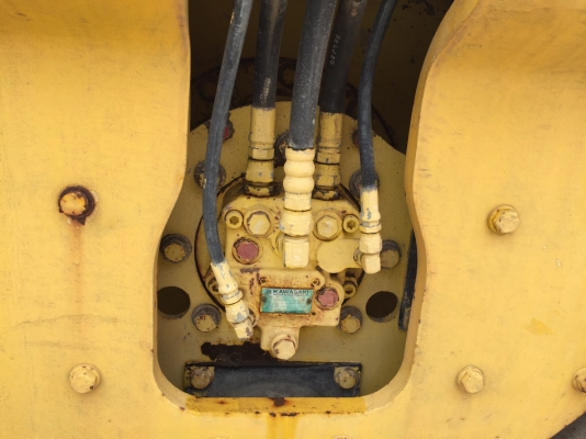 รถบด SAKAI TW500-1 รุ่นใหม่ยอดนิยม จากญี่ปุ่นแท้ๆ เครื่อง Isuzu ฝาเรียบ