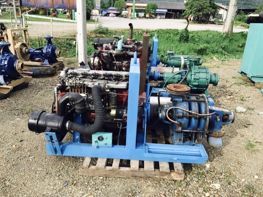 ปั๊มน้ำชนเครื่องยนต์พร้อมใช้งาน