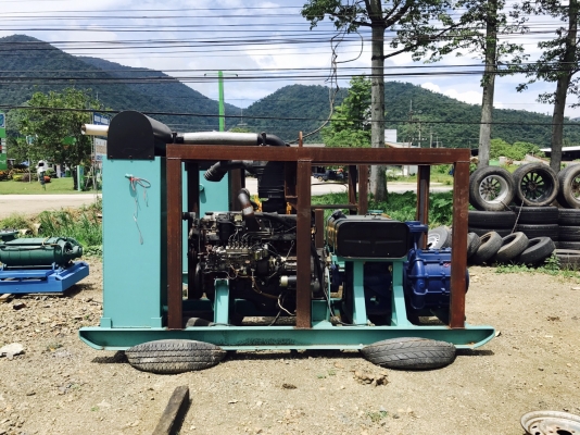 ปั๊มน้ำชนเครื่องยนต์พร้อมใช้งาน