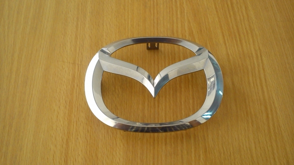 โลโก้ Mazda แท้ ตัวใหญ่ ติดกระจังหน้ารถ