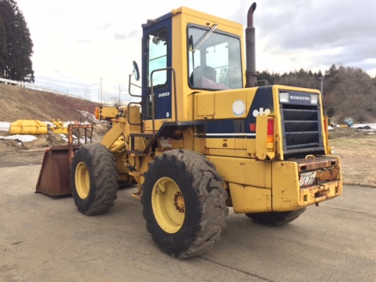 รถตัก Komatsu WA100-1สภาพสวยพร้อมใช้งาน รถตัก Komatsu WA100-1สภาพสวยพร้อมใช้งาน