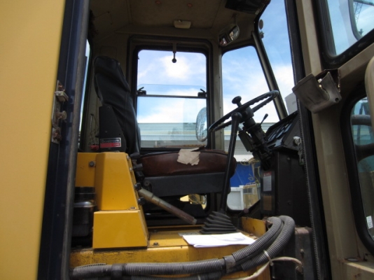 รถตัก Komatsu WA100-1สภาพสวยพร้อมใช้งาน รถตัก Komatsu WA100-1สภาพสวยพร้อมใช้งาน