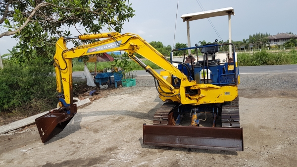 ขายด่วนรถแบคโฮKOMATSUโคมัสซูรุ่นยอดนิยมสวยๆPC15-6เครื่องโคมัสซู3D78เครื่องดีปั่มแรงรถนอกเพิ่งนำเข้ามาใหม่ยังไม่เคยใช้งานในเมืองไทยเลย ขายด่วนรถแบคโฮKOMATSUโคมัสซูรุ่นยอดนิยมสวยๆPC15-6เครื่องโคมัสซู3D78เครื่องดีปั่มแรงรถนอกเพิ่งนำเข้ามาใหม่ยังไม่เคยใช้งานในเมืองไทยเลย