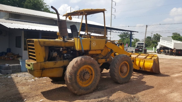 ขาย รถตัก KOMATSU JH30 สภาพใช้งานได้ดี เครื่องดี เกียร์ดี ปั้มดี ยางไม่ค่อยสวยครับ ราคาต่อรองได้