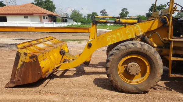 ขาย รถตัก KOMATSU JH30 สภาพใช้งานได้ดี เครื่องดี เกียร์ดี ปั้มดี ยางไม่ค่อยสวยครับ ราคาต่อรองได้