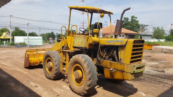 ขาย รถตัก KOMATSU JH30 สภาพใช้งานได้ดี เครื่องดี เกียร์ดี ปั้มดี ยางไม่ค่อยสวยครับ ราคาต่อรองได้