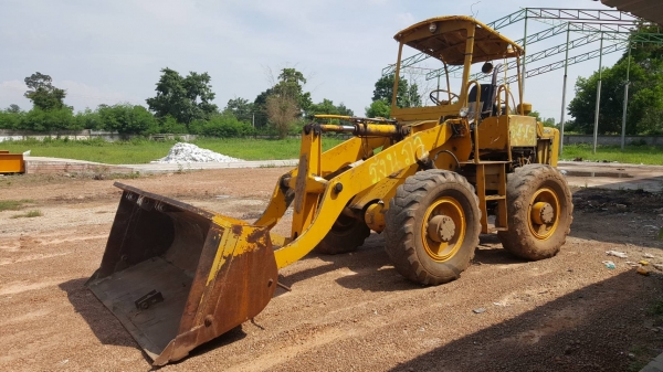 ขาย รถตัก KOMATSU JH30 สภาพใช้งานได้ดี เครื่องดี เกียร์ดี ปั้มดี ยางไม่ค่อยสวยครับ ราคาต่อรองได้