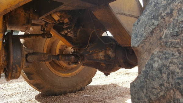 ขาย รถตัก KOMATSU JH30 สภาพใช้งานได้ดี เครื่องดี เกียร์ดี ปั้มดี ยางไม่ค่อยสวยครับ ราคาต่อรองได้