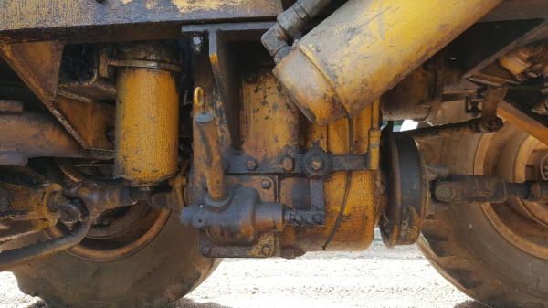 ขาย รถตัก KOMATSU JH30 สภาพใช้งานได้ดี เครื่องดี เกียร์ดี ปั้มดี ยางไม่ค่อยสวยครับ ราคาต่อรองได้