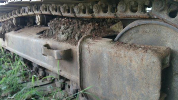 ขายรถขุดแบ็คโฮCAT320B ช่วงล่างเเต็ม เครื่องแน่น ปั้มแรง รถสวย เอกกสารอินวอยแต่สูญหายต้องแจ้งหายคัดลอกใหม่ อยู่ภาคกลาง ราคา730,000บ. สนใจ 0835601591 หรือ 0903494058