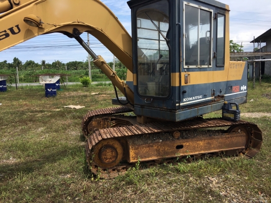 รถแบคโฮ KOMATSU PC 60 สนใจติดต่อ 081 - 6079515 รถแบคโฮ KOMATSU PC 60 สนใจติดต่อ 081 - 6079515