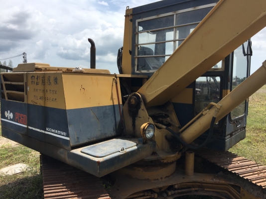รถแบคโฮ KOMATSU PC 60 สนใจติดต่อ 081 - 6079515